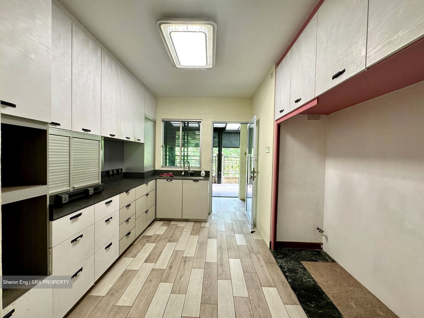 Kismis Place (D21), Terrace #553246371